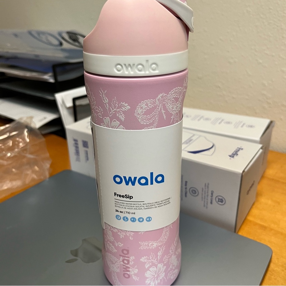 Owala 24 oz – Pink, Floral, Elegant, New - Picture 2 of 5